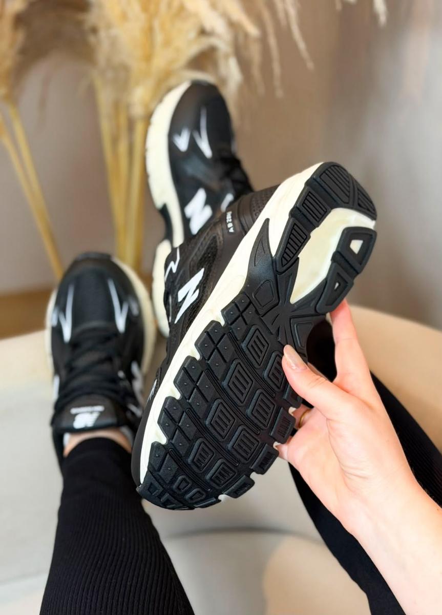 tenis 9060 PRETO