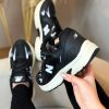 tenis 9060 PRETO